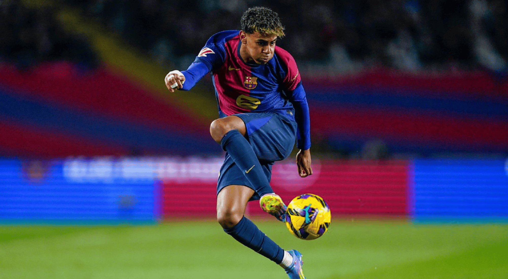 西甲比赛中出现多次精彩远射，技艺精湛