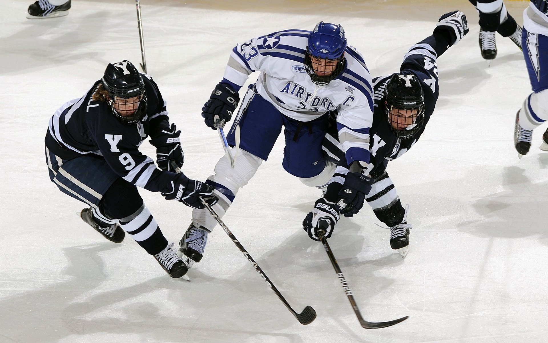 青少年足球比赛频繁，锻炼实战能力，青少年足球比赛年龄分段意义
