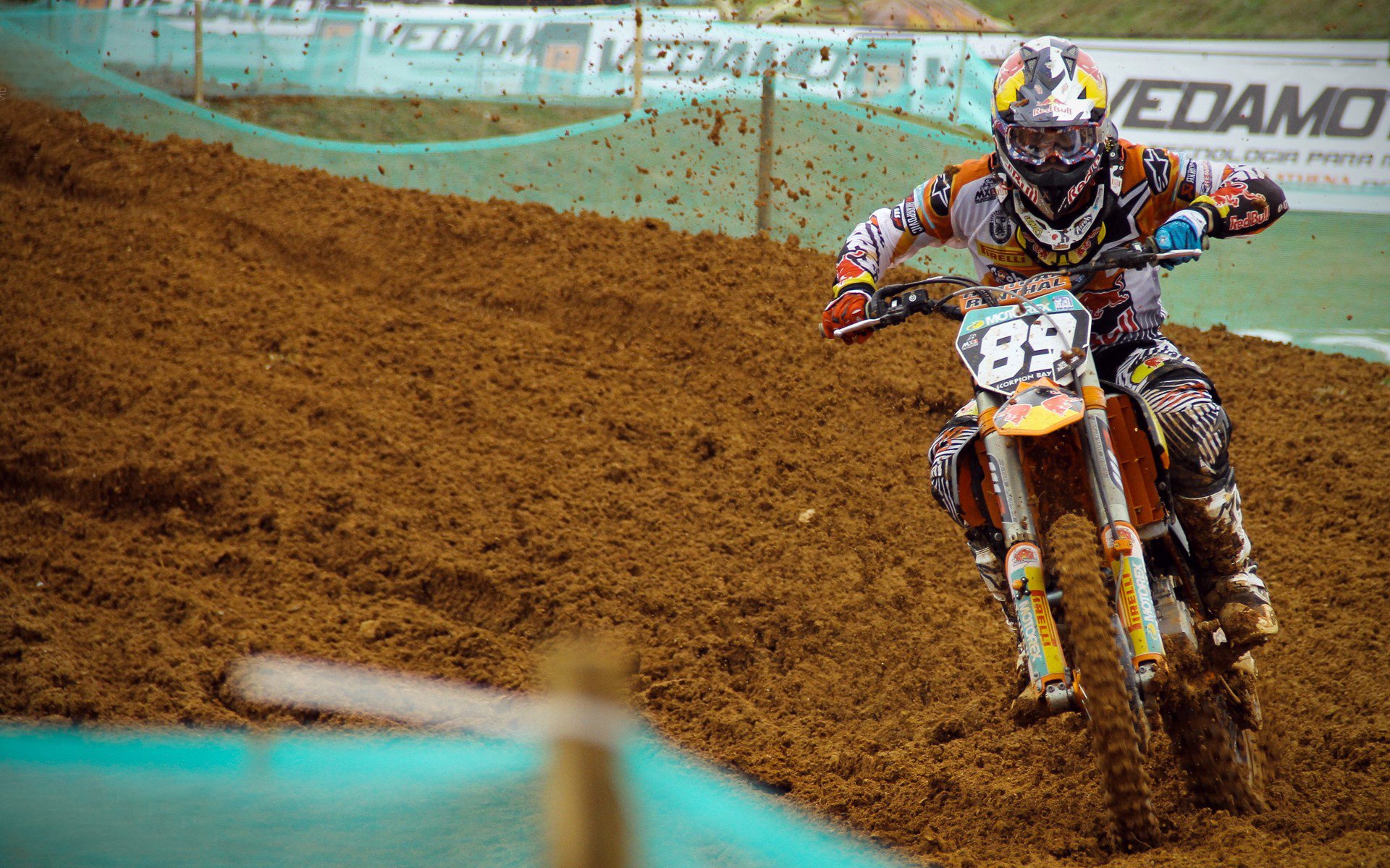 星空体育app-庞蒂决赛全程保持领先优势，庞蒂克1967